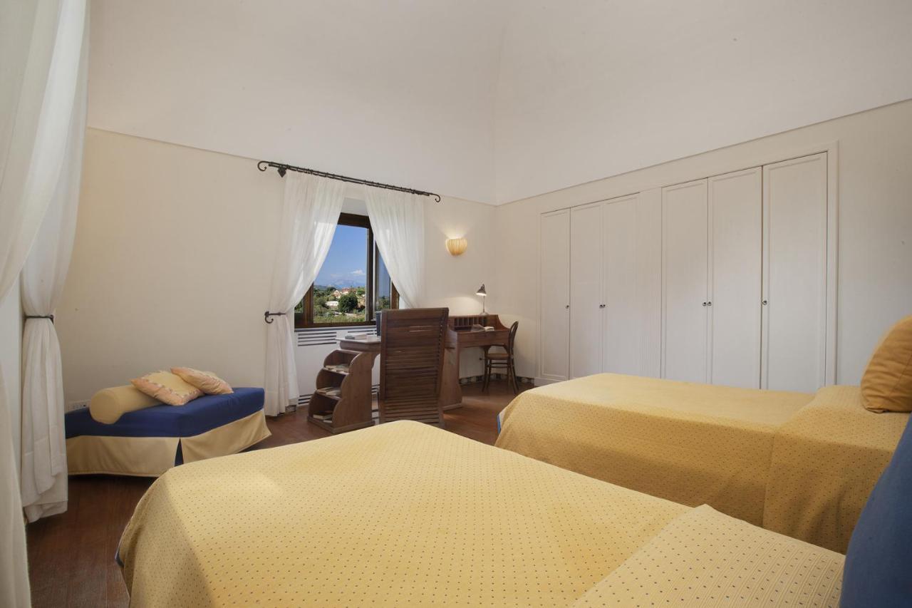 Amore Rentals - Residence Bosco SantʼAgata sui Due Golfi Exterior foto